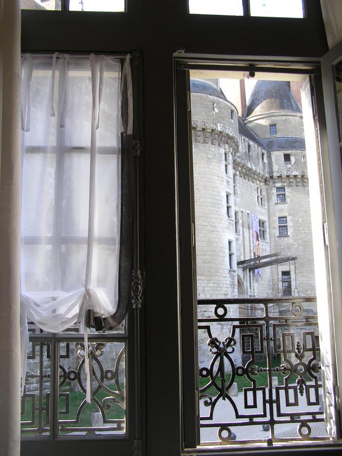 L'Ange Est Reveur Bed & Breakfast Langeais Bagian luar foto